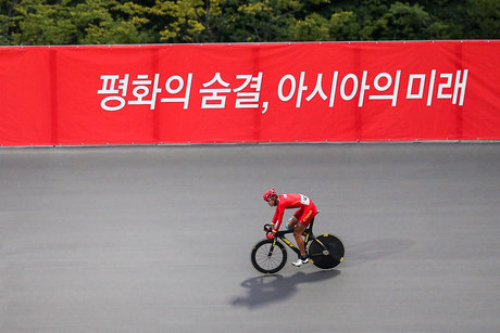 چایچی: دانشور کم لطفی داوران را با طلا جواب داد